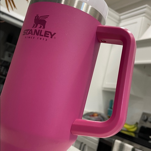 Dark pink 40oz Stanley travel cup - Picture 3 of 6